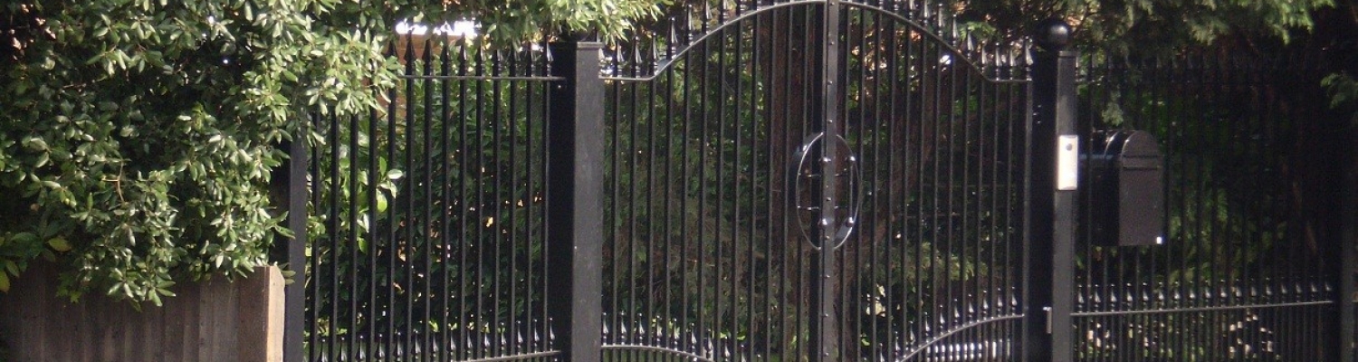 Double Manual Gate
